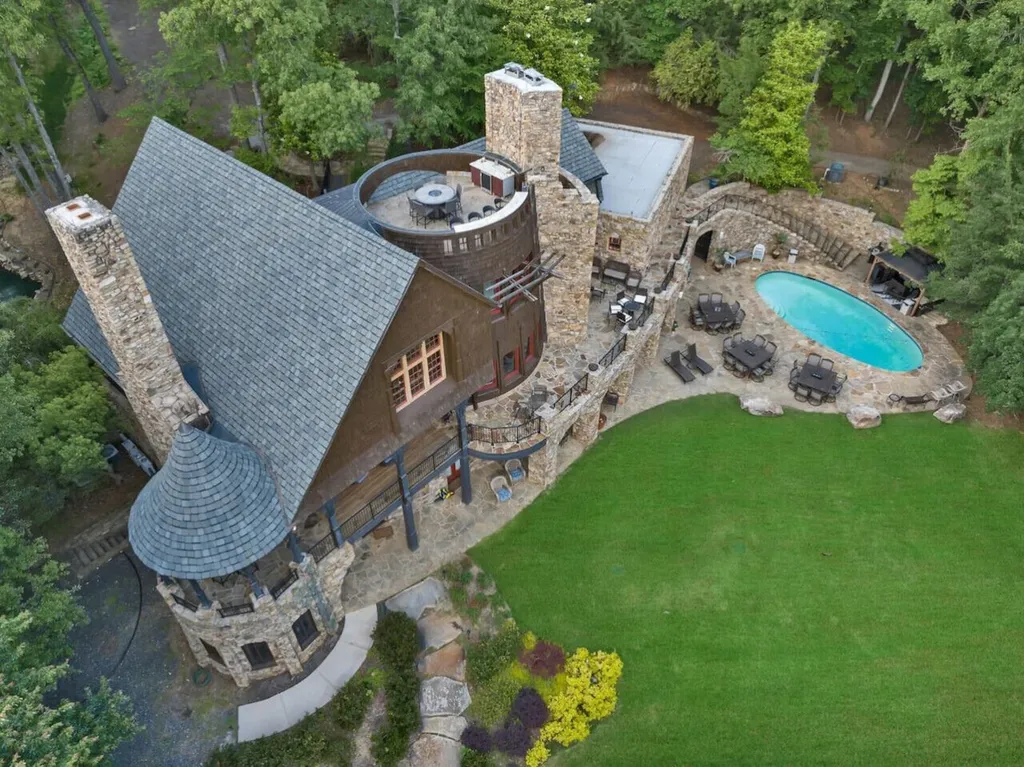 Lake Lanier Castle — the stone estate on the waterfront